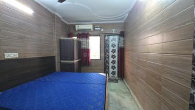 Bedroom Image of 550 Sq.ft 2 BHK Apartment / Flat for rent in Pitampura New Delhi for Rs. 25100