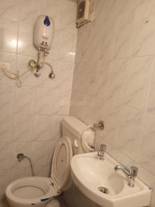 Bathroom Image of 600 Sq.ft 1 RK Apartment / Flat for rent in Progressive Society, Sector 50 Chandigarh for Rs. 10500