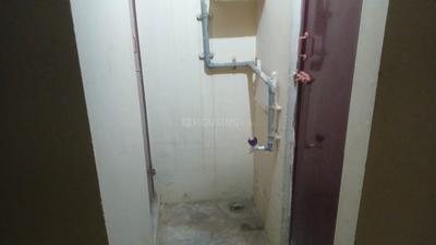 Bathroom Image of 1000 Sq.ft 2 BHK Villa for rent in Villapuram Colony Madurai for Rs. 12500