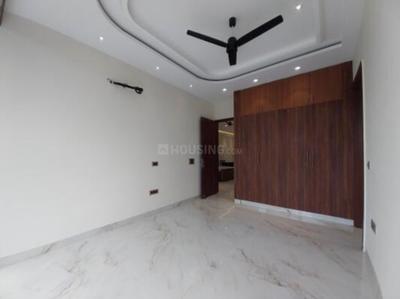 Bedroom Image of 3000 Sq.ft 3 BHK Builder Floor for rent in Sector 72 Noida for Rs. 65000