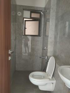 Common Bathroom Image of 800 Sq.ft 2 BHK Apartment / Flat for sale in Sheth Auris Bliss, Malad West Mumbai for Rs. 19700000
