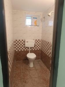 Bathroom Image of 1000 Sq.ft 2 BHK Apartment / Flat for sale in Parijatha Pride, Shamirpet Hyderabad for Rs. 4500000