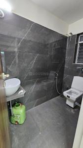 Bathroom Image of 400 Sq.ft 1 BHK Apartment / Flat for sale in Malad West Mumbai for Rs. 10500000