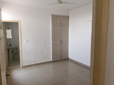 Bedroom Image of 1150 Sq.ft 2.5 BHK Apartment / Flat for rent in Supertech Cape Town, Sector 74 Noida for Rs. 26000