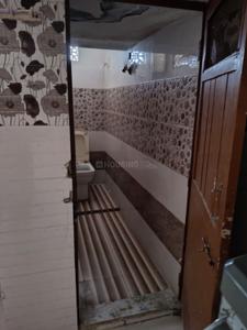 Bathroom Image of 350 Sq.ft 2 BHK Independent House for rent in Waghodia Road Vadodara for Rs. 9000