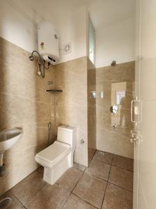 Bathroom Image of 650 Sq.ft 1 BHK Builder Floor for rent in HSR Layout Bengaluru for Rs. 23000