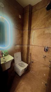 Bathroom Image of 510 Sq.ft 2 BHK Apartment / Flat for rent in Hastsal New Delhi for Rs. 26000
