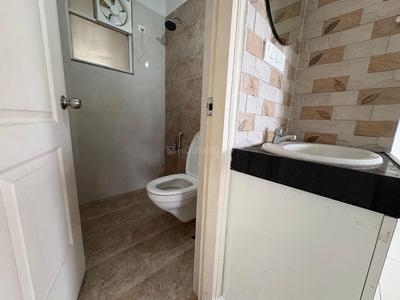 Bathroom Image of 2377 Sq.ft 4 BHK Apartment / Flat for rent in Bhayli Vadodara for Rs. 28000