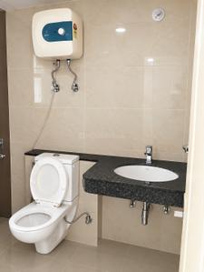 Bathroom Image of 1777 Sq.ft 3 BHK Apartment / Flat for sale in Paarth Aadyant, Ahmamau Lucknow for Rs. 10600000