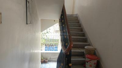 Staircase Image of 1950 Sq.ft 3 BHK Apartment / Flat for rent in Dum Dum Park Kolkata for Rs. 29000