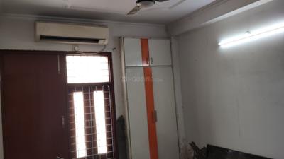 Bedroom Image of 950 Sq.ft 2 BHK Independent House for rent in Vasant Kunj New Delhi for Rs. 26000