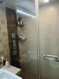 Bathroom Image of 1000 Sq.ft 2 BHK Apartment / Flat for sale in Lakhani Signature, Pali Hill Mumbai for Rs. 62500000