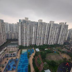 Image of 1230 Sq.ft 3 BHK Apartment / Flat for sale in Mahagun Moderne, Sector 78, Noida for Rs. 16500000
