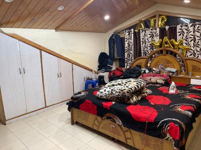 Bedroom Image of 950 Sq.ft 2 BHK Independent House for rent in Tutikandi Shimla for Rs. 5000