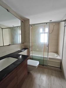 Bathroom Image of 1983 Sq.ft 3 BHK Apartment / Flat for sale in DLF Park Place, Sector 54 Gurgaon for Rs. 67500000