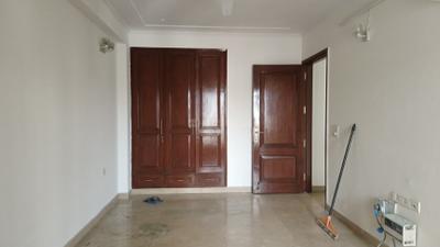 Bedroom Image of 1800 Sq.ft 3 BHK Builder Floor for rent in Kalkaji New Delhi for Rs. 90000