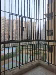 Living Room Image of 1045 Sq.ft 2 BHK Apartment / Flat for sale in Paramount Floraville, Sector 137 Noida for Rs. 11500000