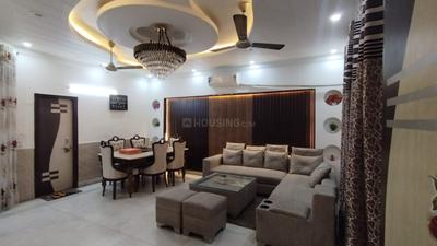 Living Room Image of 1291 Sq.ft 6 BHK Independent House for sale in Gamma II Greater Noida for Rs. 31000000