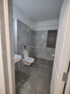 Bathroom Image of 1755 Sq.ft 3 BHK Apartment / Flat for rent in Vishwanath Maher Select, Shela Ahmedabad for Rs. 25500