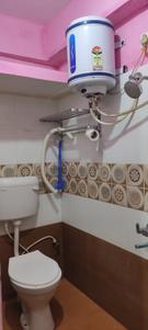 Bathroom Image of 350 Sq.ft 1 RK Studio for rent in Mahadevapura Bengaluru for Rs. 13000