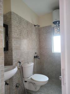 Common Bathroom Image of 1899 Sq.ft 3 BHK Apartment / Flat for sale in Paras Tierea, Sector 137 Noida for Rs. 20000000