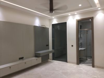 Bedroom Image of 2538 Sq.ft 4 BHK Builder Floor for sale in Model Town New Delhi for Rs. 60000000