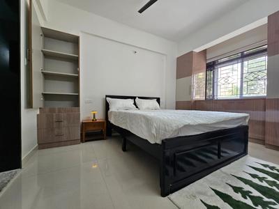 Bedroom Image of 1200 Sq.ft 2 BHK Builder Floor for rent in Halasuru Bengaluru for Rs. 75000