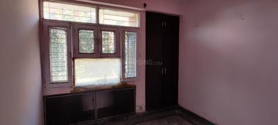 Bedroom Image of 1300 Sq.ft 3 BHK Duplex for sale in Manav Apartments, Sector 9 Rohini New Delhi for Rs. 18000000