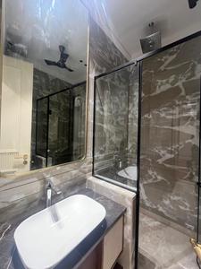 Bathroom Image of 1900 Sq.ft 3 BHK Builder Floor for sale in Defence Colony New Delhi for Rs. 84500000