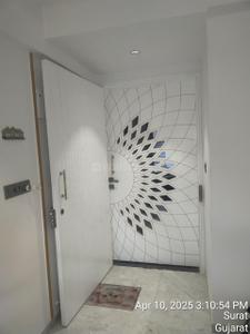 Bedroom Image of 1900 Sq.ft 3 BHK Apartment / Flat for rent in Prestige Oliva Pride, Bhimrad Surat for Rs. 50000