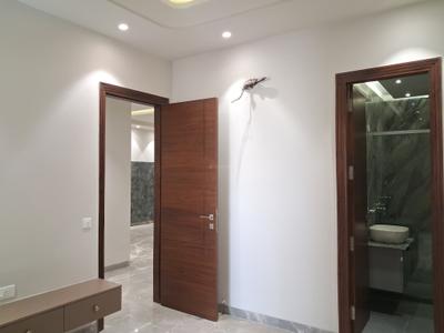 Bedroom Image of 1800 Sq.ft 3 BHK Builder Floor for sale in Paschim Vihar New Delhi for Rs. 35000000