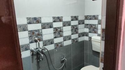 Bathroom Image of 1350 Sq.ft 2 BHK Independent House for rent in Dr A S Rao Nagar Colony Secunderabad for Rs. 15000