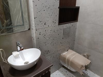 Image of 1850 Sq.ft 4 BHK Builder Floor for sale in Laxmi Nagar, New Delhi for Rs. 22500000
