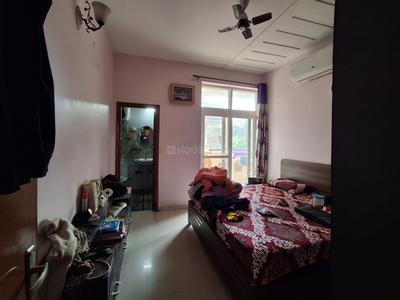 Bedroom Image of 2142 Sq.ft 4 BHK Apartment / Flat for sale in Sector 45 Faridabad for Rs. 21000000