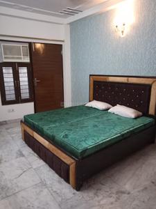 Bedroom Image of 1000 Sq.ft 2 BHK Builder Floor for sale in RWA Pragati Park Block H18 and L, Malviya Nagar New Delhi for Rs. 18600000