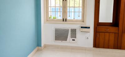 Balcony Image of 1650 Sq.ft 3 BHK Builder Floor for sale in Thiruvanmiyur Chennai for Rs. 25000000