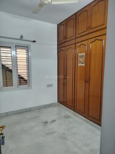 Bedroom Image of 1100 Sq.ft 3 BHK Independent House for rent in Kalyan Nagar Bengaluru for Rs. 30000