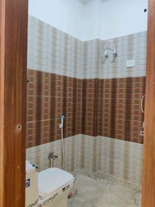 Common Bathroom Image of 750 Sq.ft 2 BHK Builder Floor for sale in DLF Ankur Vihar Ghaziabad for Rs. 2450420