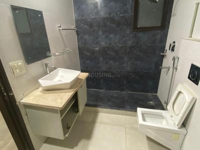 Bathroom Image of 500 Sq.ft 1 BHK Builder Floor for rent in Ramesh Nagar New Delhi for Rs. 24500