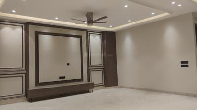 Bedroom Image of 2538 Sq.ft 4.5 BHK Builder Floor for sale in Model Town New Delhi for Rs. 60000000