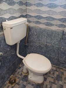Bathroom Image of 960 Sq.ft 2 BHK Apartment / Flat for sale in Kolapakkam Chennai for Rs. 6000000