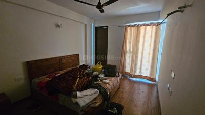 Bedroom Image of 2500 Sq.ft 3 BHK Apartment / Flat for rent in Utrathiya Zirakpur for Rs. 50000
