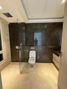 Bathroom Image of 2500 Sq.ft 3 BHK Apartment / Flat for sale in K Raheja Vivarea, Agripada Mumbai for Rs. 185000000