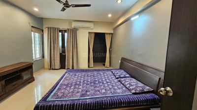 Bedroom Image of 3500 Sq.ft 5 BHK Apartment / Flat for rent in Bhayli Vadodara for Rs. 60000