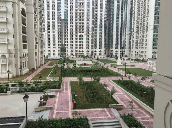 DLF Capital Greens Main Image 1
