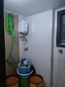 Common Bathroom Image of 700 Sq.ft 1 BHK Apartment / Flat for rent in Rutu Enclave, Kasarvadavali Thane for Rs. 16007