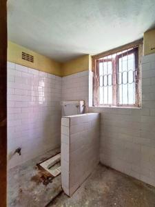 Kitchen Image of 5536 Sq.ft 6 BHK Independent House for sale in Keshtopur Kolkata for Rs. 23000000