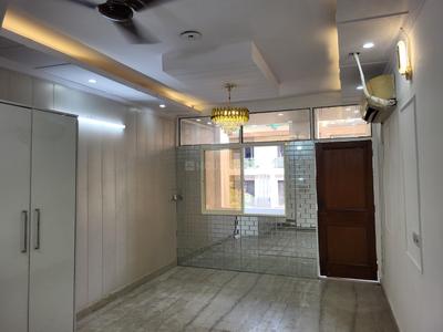 Living Room Image of 1350 Sq.ft 4 BHK Apartment / Flat for sale in Patel Nagar New Delhi for Rs. 22500000