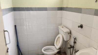 Bathroom Image of 420 Sq.ft 1 BHK Apartment / Flat for rent in Shapoorji Pallonji Houshing Complex, Rajarhat Kolkata for Rs. 13500