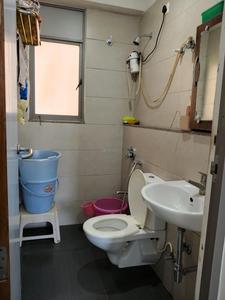 Common Bathroom Image of 1152 Sq.ft 2 BHK Apartment / Flat for sale in Hrishikesh Kishor Park, Vaishno Devi Circle Ahmedabad for Rs. 6100000